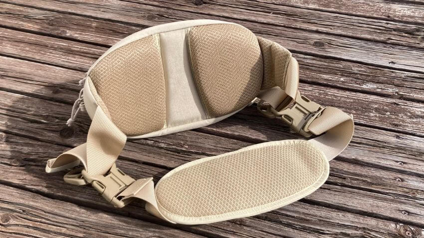 ハグー・カームベージュ:ベルト・クッション